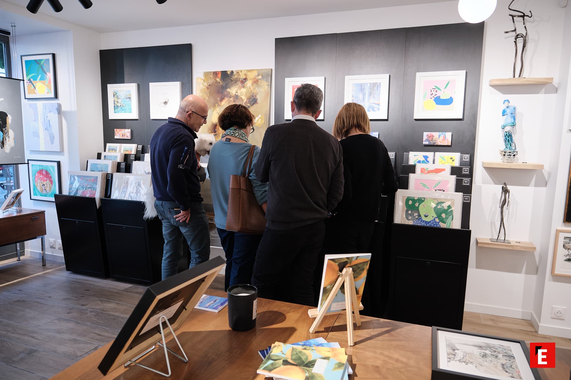 A Carré d'artiste gallery.