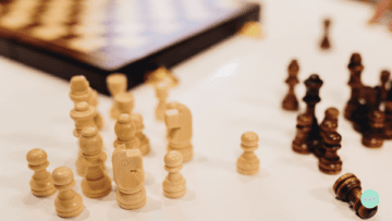 Un รฉchiquier pour illustrer comment choisir son local