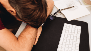 5 facฬงons sortir teฬte guidon