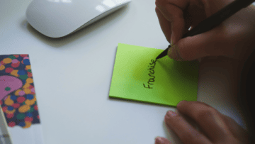 Un postit franchiseur pour illustrer l'apport de l'animateur rรฉseau