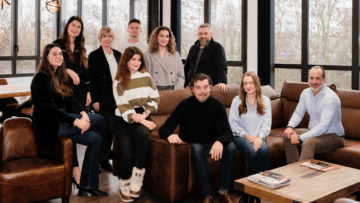 L'รฉquipe Ewigo pour illustrer la remise du Prix de la meilleure chaiฬne de magasins 2024.