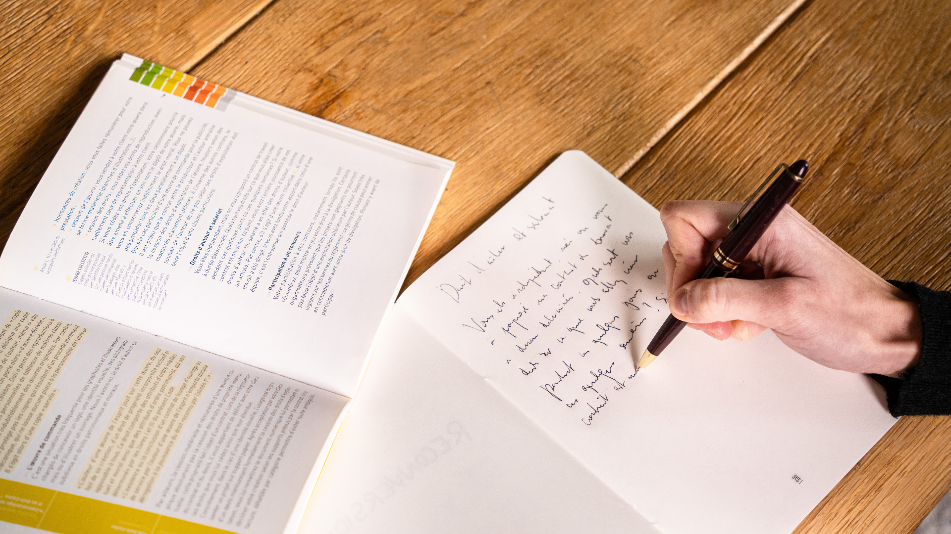 Personne qui signe des documents